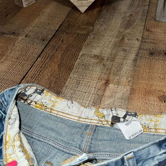 Levi’s grunge skate denim shorts size 18 - Picture 7 of 9